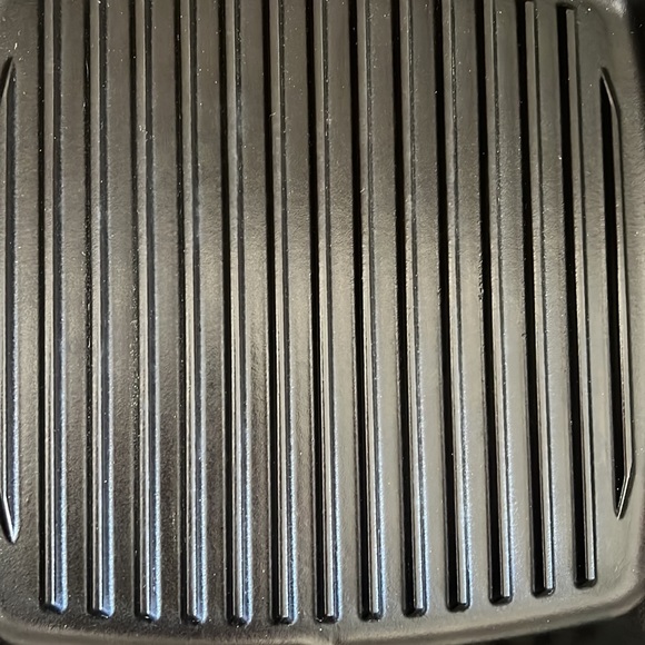 Staub Enameled large 12”Grill Pan in Excellent Cond,Burnt Orange, Made in France - Picture 4 of 7